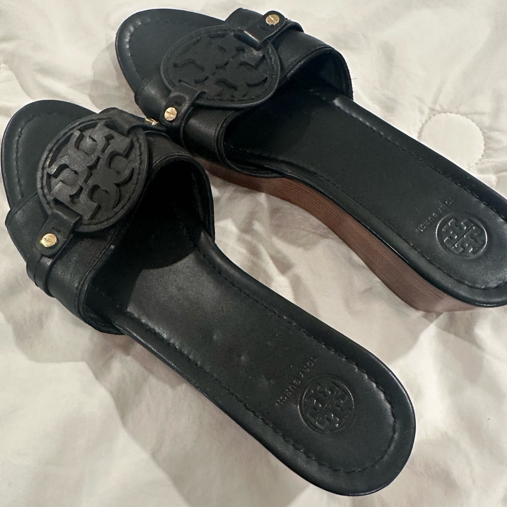 Tory Burch Madalena Black Leather Wedges